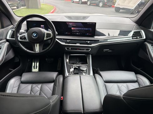 Used 2024 BMW X5 xDrive50e w/ M Sport Package AWD/4WD image 17