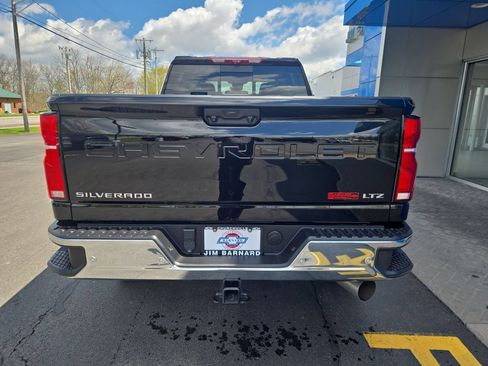Certified 2025 Chevrolet Silverado 2500 LTZ w/ LTZ Premium Package AWD/4WD image 9