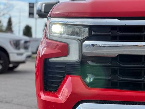 Used 2023 Chevrolet Silverado 1500 LT w/ Safety Package AWD/4WD image 12