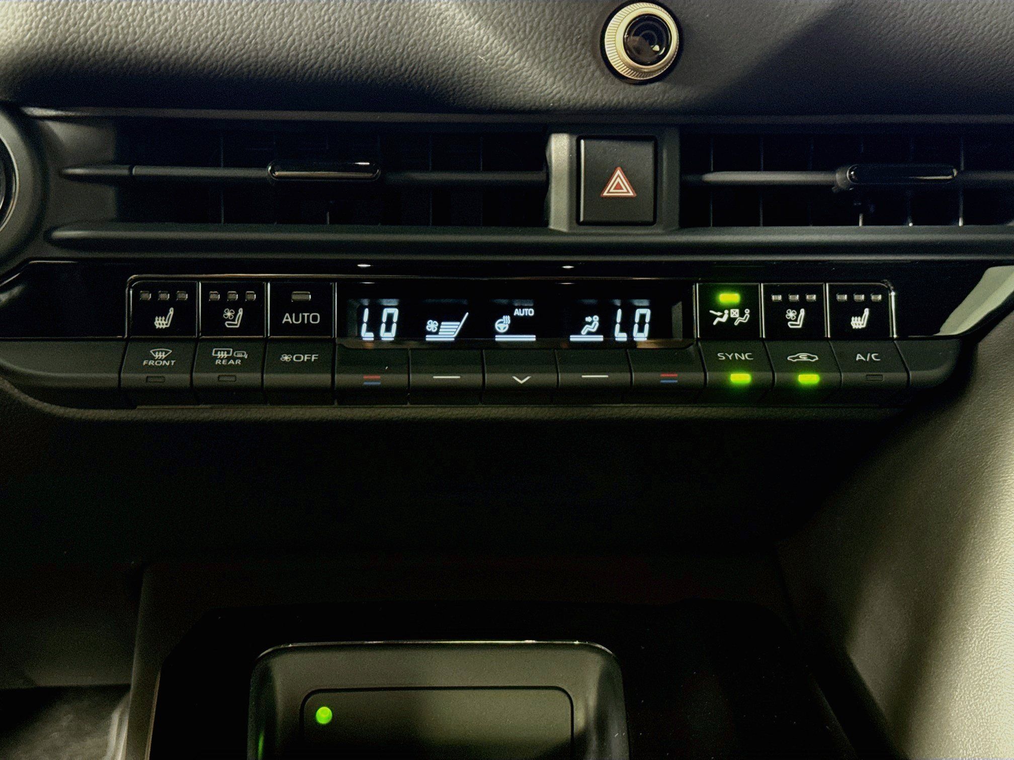 Used 2026 Toyota Crown AWD/4WD image 19