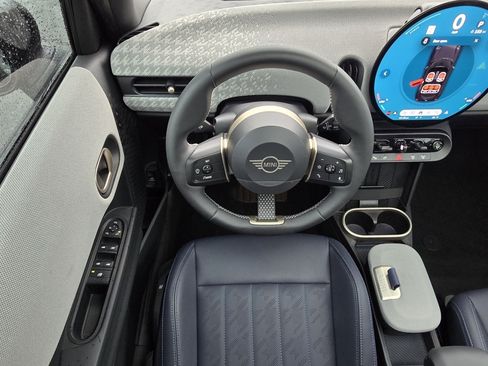 Used 2026 MINI Cooper 4-Door Hardtop FWD image 23