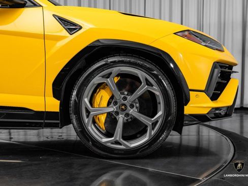 Used 2024 Lamborghini Urus S image 21