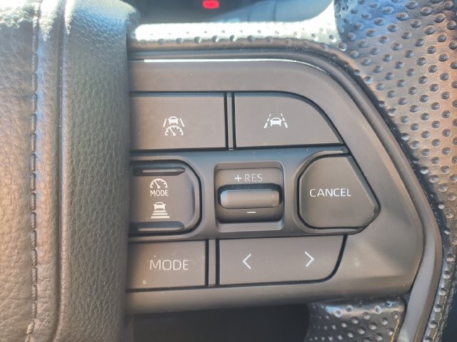 Used 2025 Toyota Tacoma SR5 AWD/4WD image 21