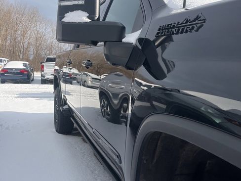 Used 2024 Chevrolet Silverado 3500 High Country w/ High Country Premium Package image 5