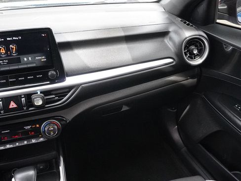 Used 2022 Kia Forte GT-Line w/ GT-Line Technology Package FWD image 38