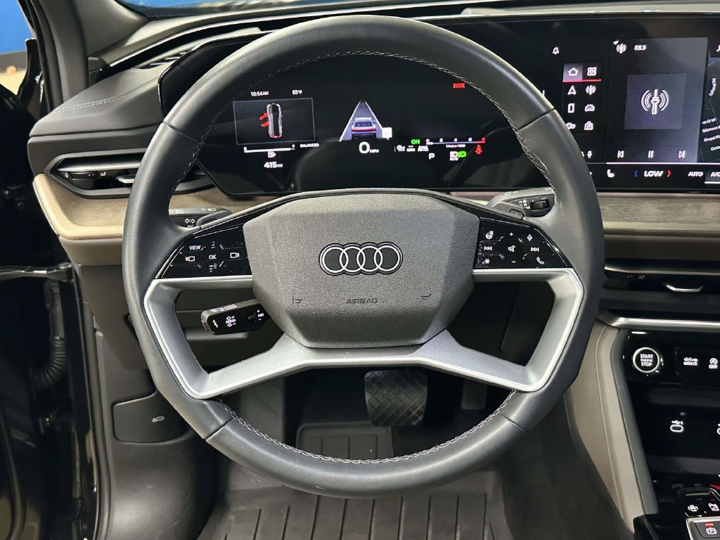 Used 2025 Audi Q5 Premium w/ Convenience Package AWD/4WD image 23