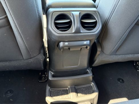 Used 2023 Jeep Wrangler Unlimited w/ Cold Weather Group AWD/4WD image 26