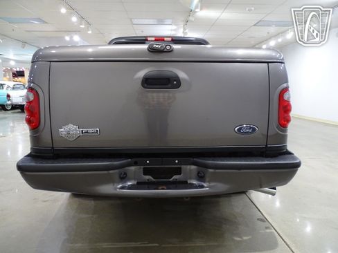 Used 2002 Ford F150 Harley-Davidson image 12