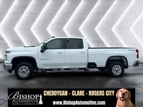 Used 2025 Chevrolet Silverado 2500 LT w/ Convenience Package AWD/4WD image 15