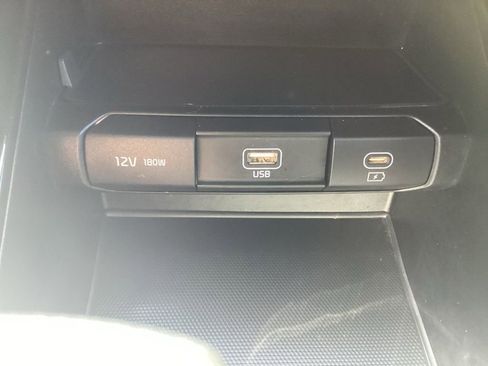Used 2023 Kia Telluride LX AWD/4WD image 23