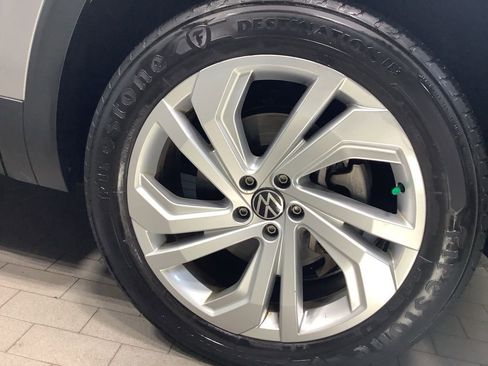 Used 2021 Volkswagen Atlas SE w/ Panoramic Sunroof Package image 27