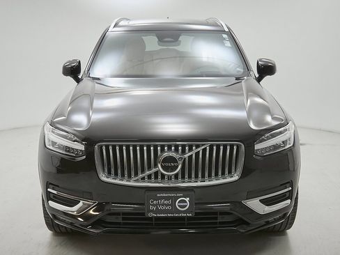 Certified 2023 Volvo XC90 B6 Ultimate w/ Protection Package Premier image 5
