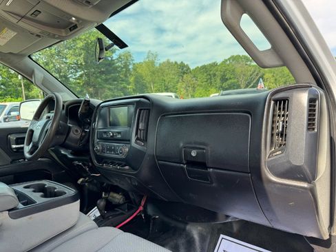 Used 2016 Chevrolet Silverado 2500 W/T AWD/4WD image 19