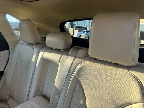 Used 2016 Lincoln MKC Reserve w/ Lincoln MKC Climate Package image 11