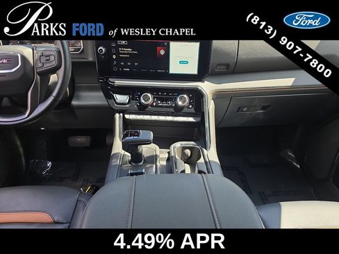 Used 2025 GMC Sierra 1500 AT4 w/ AT4 Premium Package AWD/4WD image 13