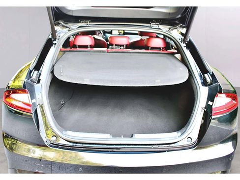 Used 2018 Kia Stinger GT2 image 29