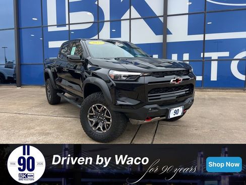 Used 2025 Chevrolet Colorado ZR2 w/ Technology Package AWD/4WD image 1