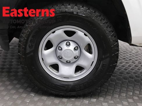 Used 2020 Toyota Tacoma SR RWD image 29