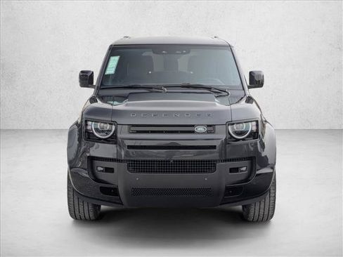 Used 2026 Land Rover Defender 130 X-Dynamic SE AWD/4WD image 6