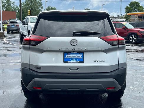 Used 2023 Nissan Rogue SV AWD/4WD image 7