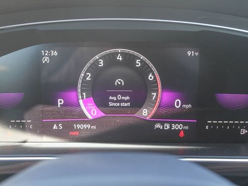 Used 2024 Volkswagen Tiguan SE R-Line FWD image 19