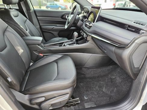 New 2026 Jeep Compass Limited w/ Sun, Sound & Navigation Group image 11