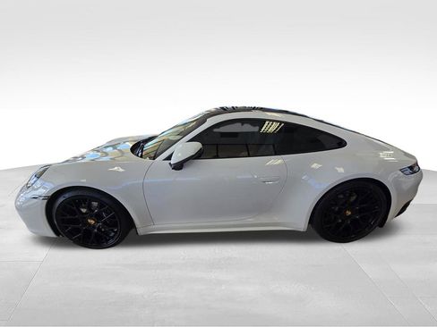 Used 2024 Porsche 911 Carrera RWD image 9