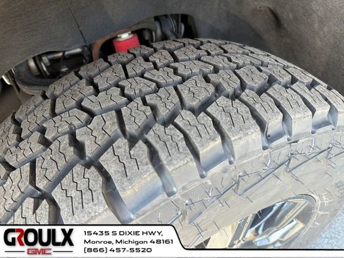 Used 2024 GMC Sierra 3500 AT4 w/ AT4 Premium Plus Package AWD/4WD image 26
