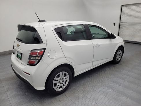 Used 2020 Chevrolet Sonic LT image 10