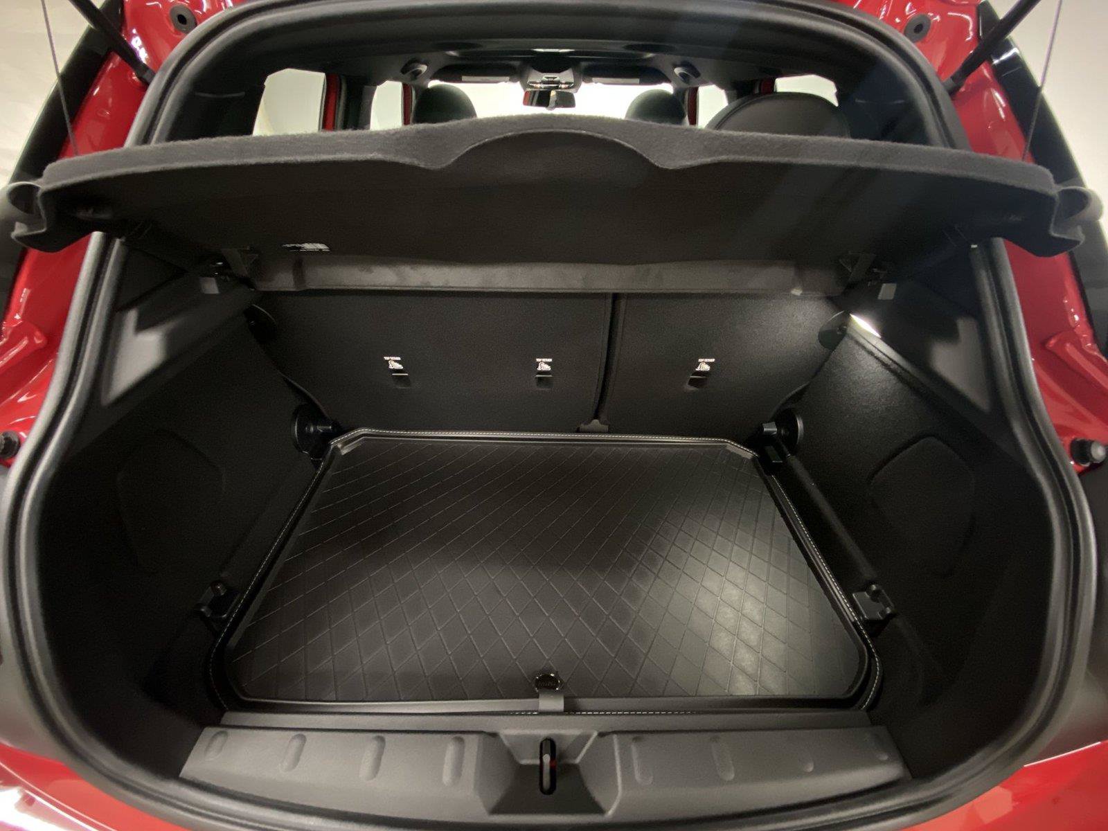 New 2026 MINI Cooper 4-Door Hardtop FWD image 25