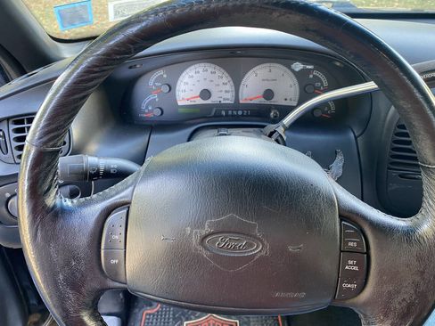 Used 2000 Ford F150 Harley-Davidson RWD image 11