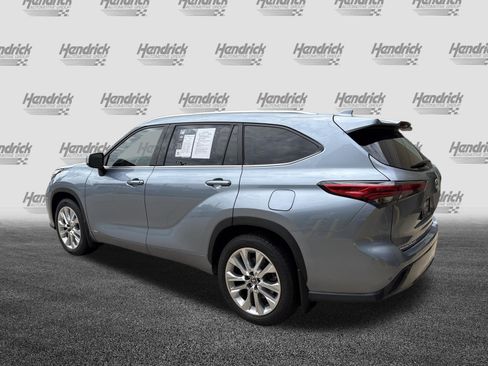 Used 2022 Toyota Highlander Limited AWD/4WD image 8