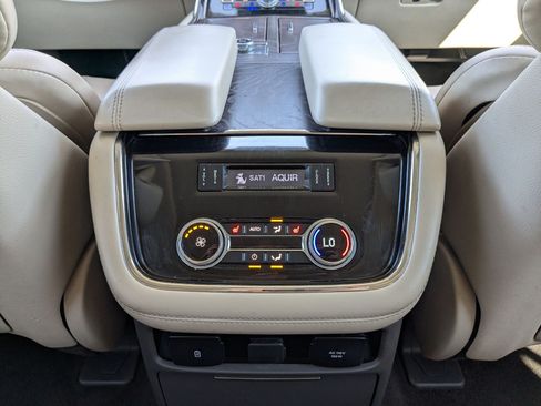 Used 2020 Lincoln Navigator Reserve w/ Luxury Package AWD/4WD image 27
