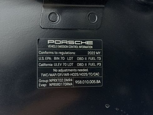 Used 2022 Porsche Macan image 21