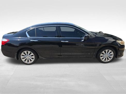 Used 2015 Honda Accord Touring image 6