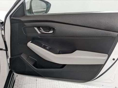 Used 2024 Honda Accord LX image 12