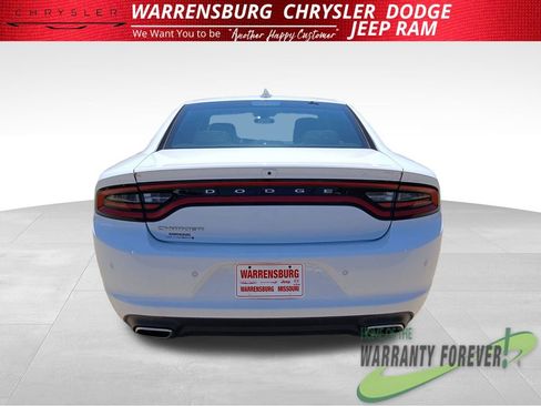 Used 2023 Dodge Charger SXT w/ Cold Weather Package RWD image 5