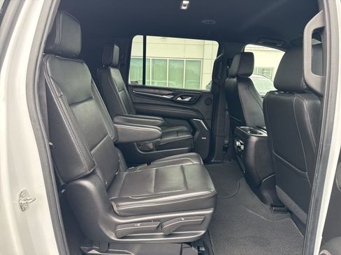 Used 2022 GMC Yukon XL Denali image 22