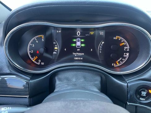 Used 2014 Jeep Grand Cherokee Overland w/ Advanced Technology Group AWD/4WD image 19