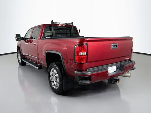 Used 2019 GMC Sierra 2500 Denali AWD/4WD image 3