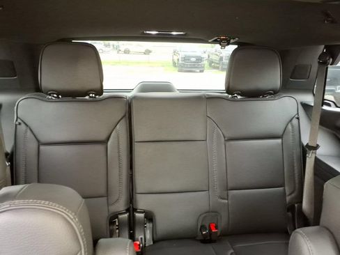 Used 2026 GMC Yukon Denali w/ Sun & Power Step Package AWD/4WD image 16