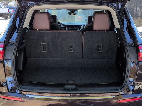 Used 2020 Buick Enclave Avenir w/ Avenir Technology Package image 25