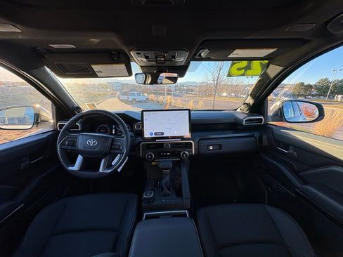 Used 2025 Toyota 4Runner 4WD image 12