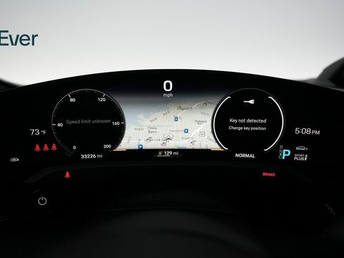 Used 2021 Porsche Taycan 4S image 29