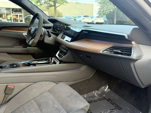 Used 2023 Audi e-tron GT Prestige w/ Prestige Package image 26