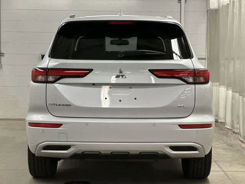 Used 2024 Mitsubishi Outlander SEL AWD/4WD image 4