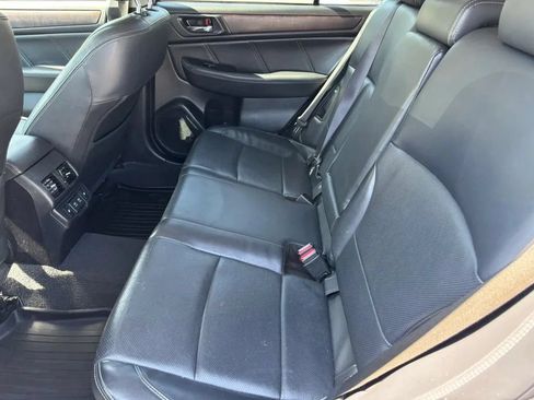 Used 2019 Subaru Outback 2.5i Limited AWD/4WD image 14