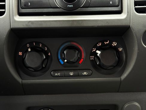 Used 2011 Nissan Xterra X AWD/4WD image 28