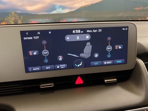 Used 2024 Hyundai Ioniq 5 SEL RWD image 31