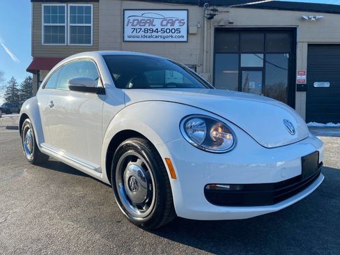 Used 2012 Volkswagen Beetle 2.5 image 1